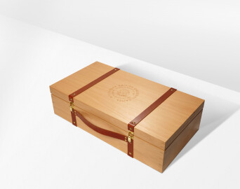 Progress Packaging Nyetimber Made Thought Luxury Boxes Drinks Closure Wood Leather