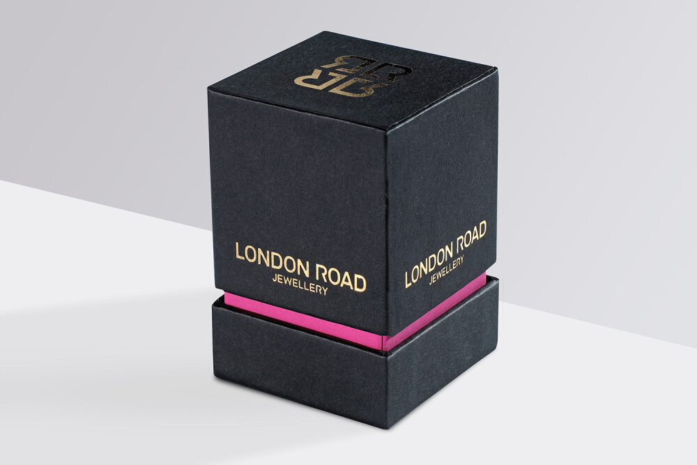 Luxury Manhattan Shoulder Box Carrier Bag > Progress Packaging