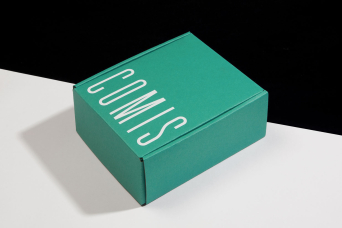 Luxury e-commerce packaging, Retail packaging, Colorflute, Colorplan, FSC certified, Box insert, corrugate box, Cardboard box. Coloured cardboard box, micro-flute, recyclable, water-based inks, no-glue, eco-friendly.