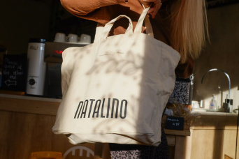 personalised tote bags, tote bags printing, branded tote bags, personalised cotton bags, custom, luxury, bespoke packaging, retail, Progress Packaging
