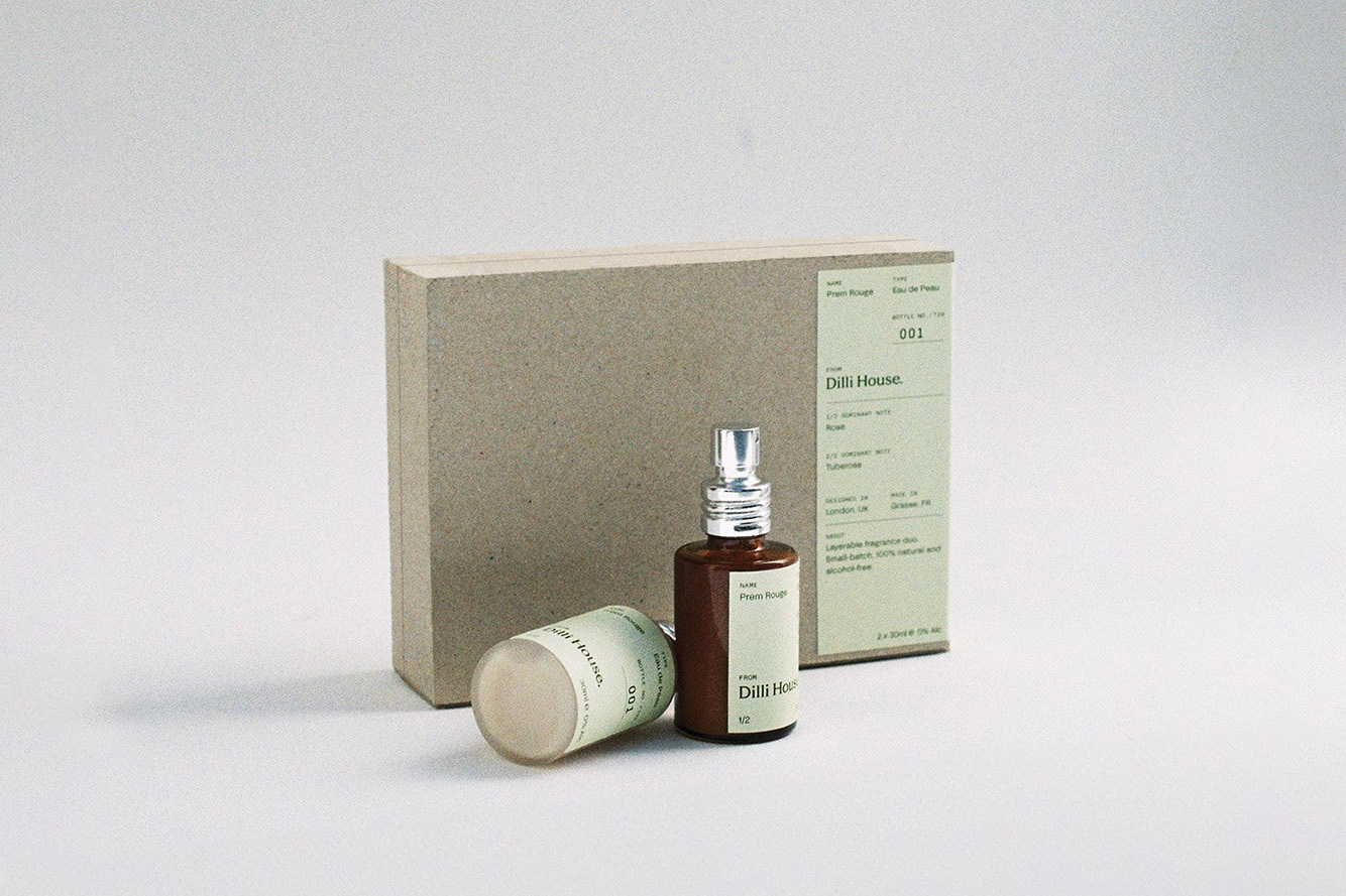 Luxury rigid box manufacturing, custom rigid box, sharp edge box, custom box production, luxury fragrance packaging, V-FORM rigid boxes by Progress